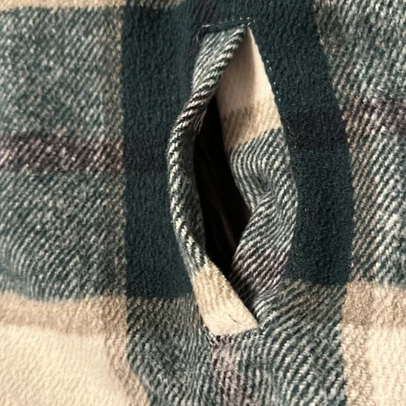 BB Dakota by Steve Madden Plaid Shacket Evergreen Plaid Size Medium - Picture 10 of 15